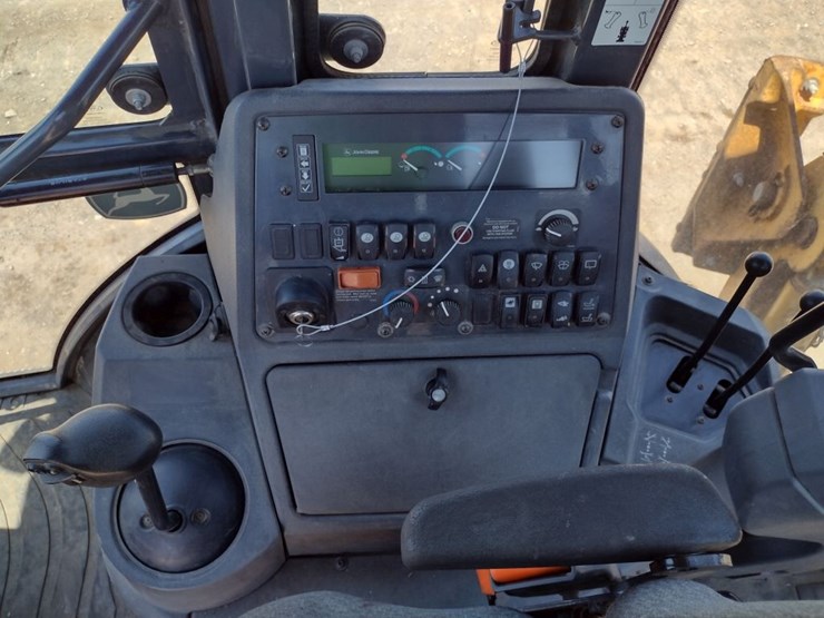 deere-310l-image-7