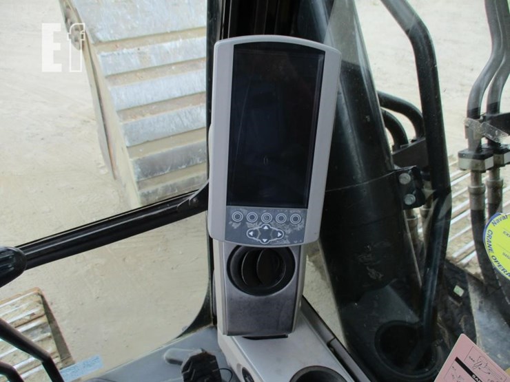 2015-caterpillar-336fl-image-12