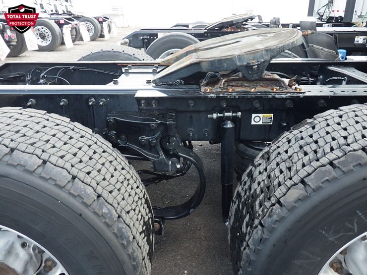 2024-kenworth-t680-image-6