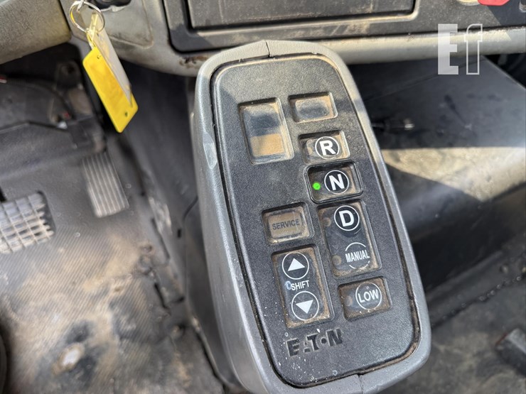 2009-international-transtar-8600-image-43