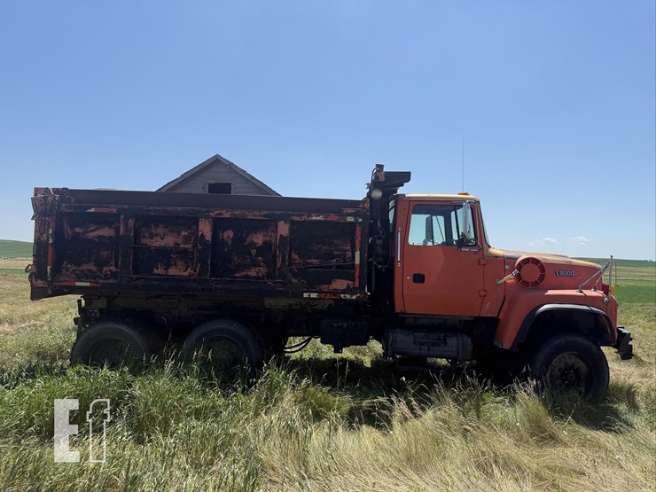 1991-ford-lt9000-image-4