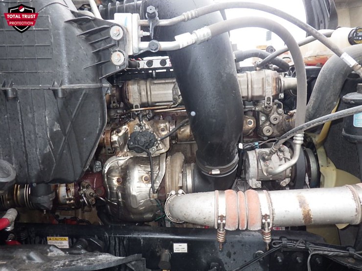 2023-freightliner-cascadia-126-image-29