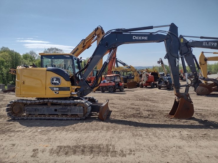 john-deere-85-image-3