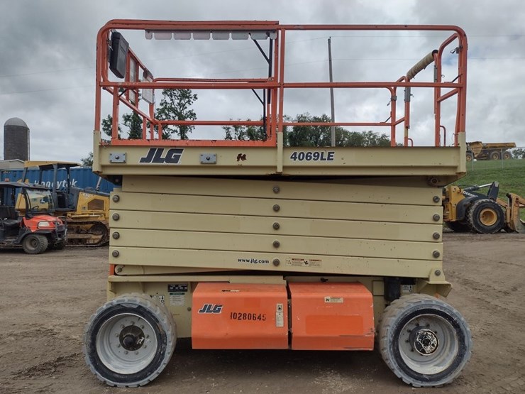 jlg-4069le-image-4