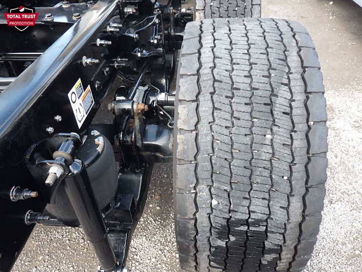 2024-kenworth-t680-image-7