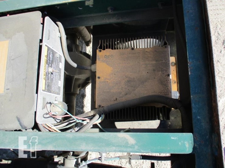 2014-cushman-titan-hd-image-6