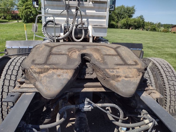 international-prostar-image-25