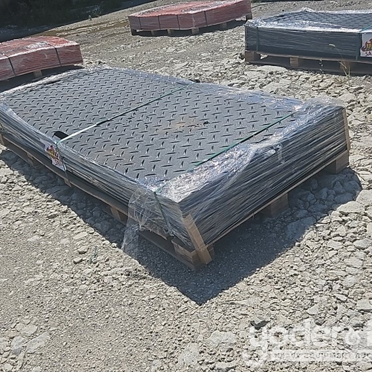 Unused IRGPM Ground Protection Mat, 4'X8', Diamond Plated/Smoothplate Tread Design (15 of)