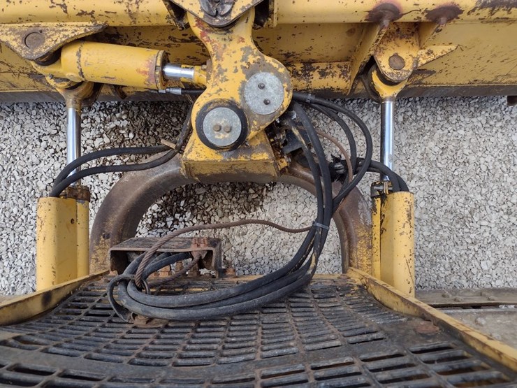 deere-450g-lt-image-22