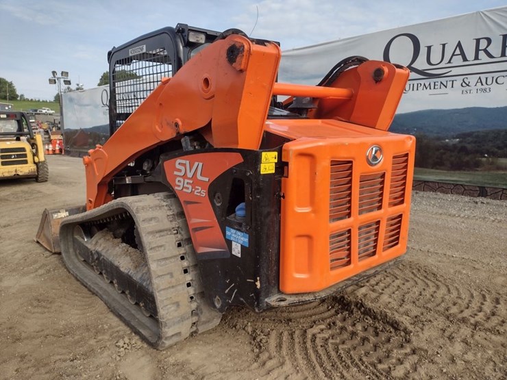 kubota-svl95-2s-image-33
