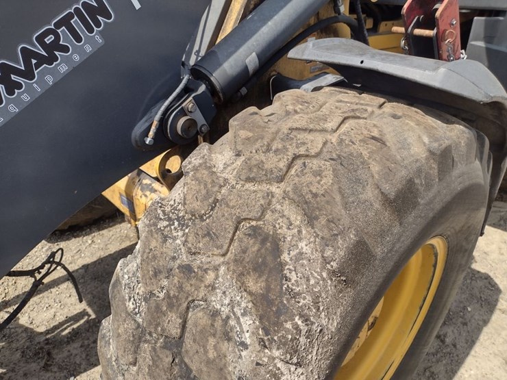 deere-324l-image-17