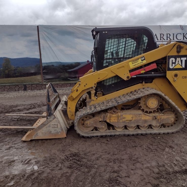 14 CATERPILLAR 279D