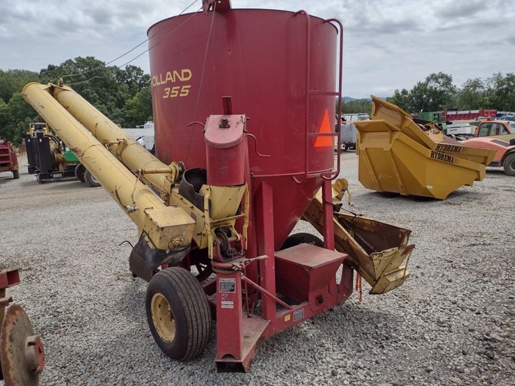 new-holland-355-image-5
