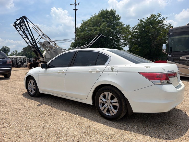 #36586-•-2012-honda-accord-image-4