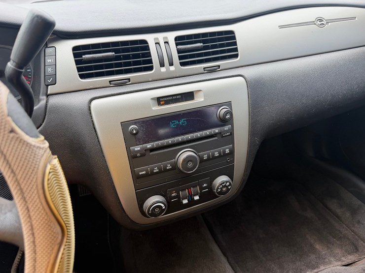 #30655-•-2010-chevrolet-impala-image-10