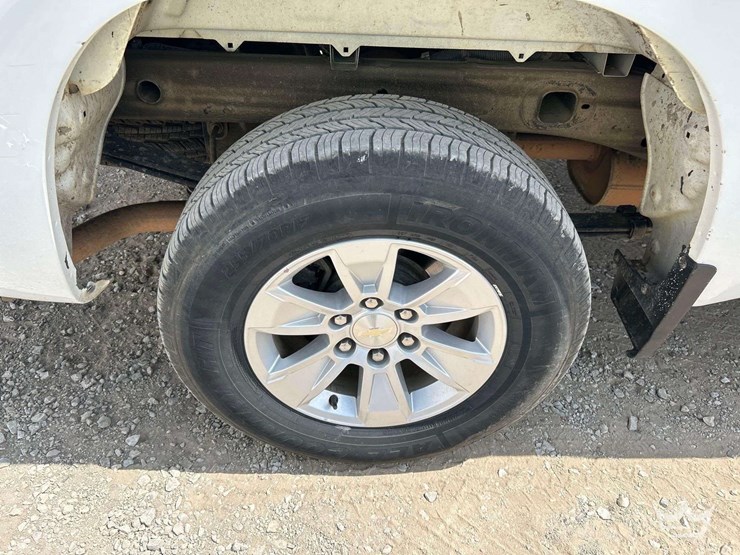 2019-chevrolet-silverado-1500-image-21
