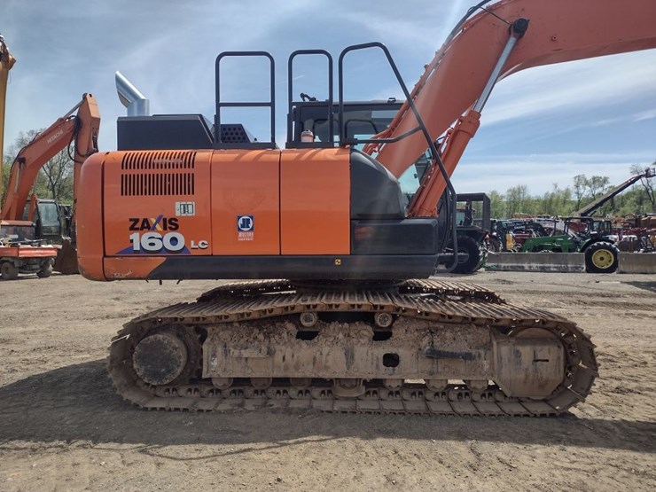 hitachi-zx160-lc-6n-image-29