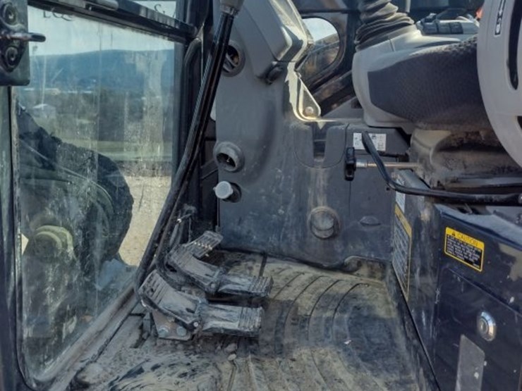 deere-30g-image-11
