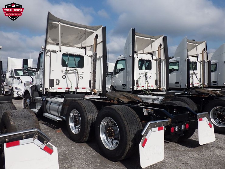 2024-kenworth-t680-image-12