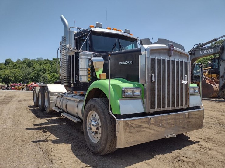 kenworth-w900-image-40