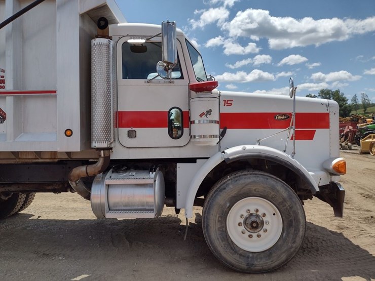 peterbilt-357-image-26