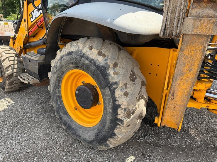 jcb-3cx14-image-19