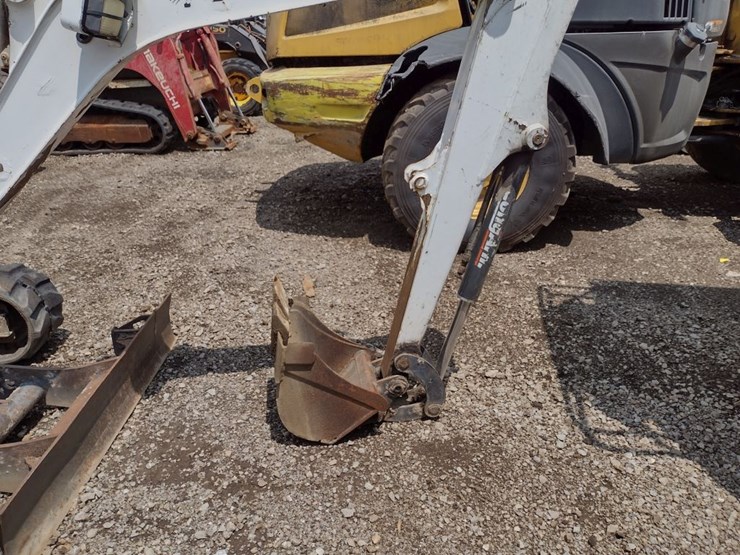bobcat-e20-image-25