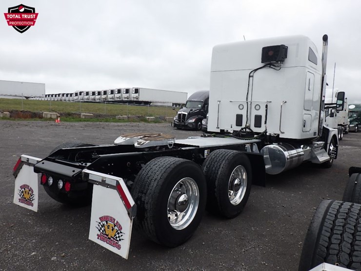 2024-kenworth-t680-image-10