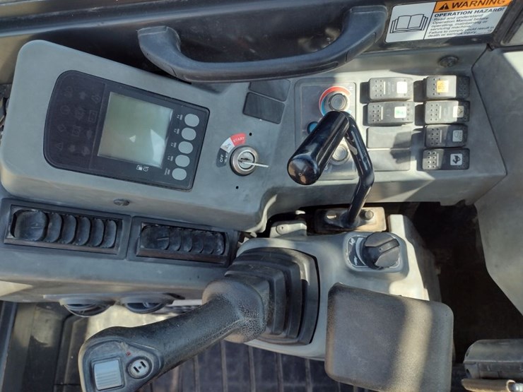 yanmar-sv100-2a-image-7