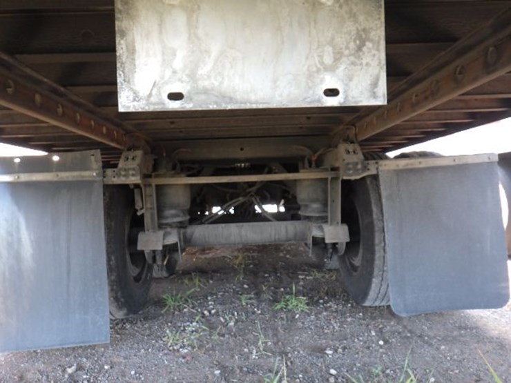 2023-utility-3000r-image-12