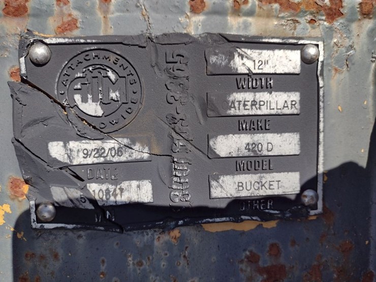 caterpillar-420d-image-4