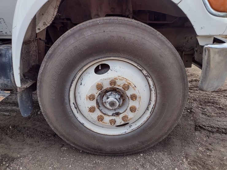 ford-f750-image-23