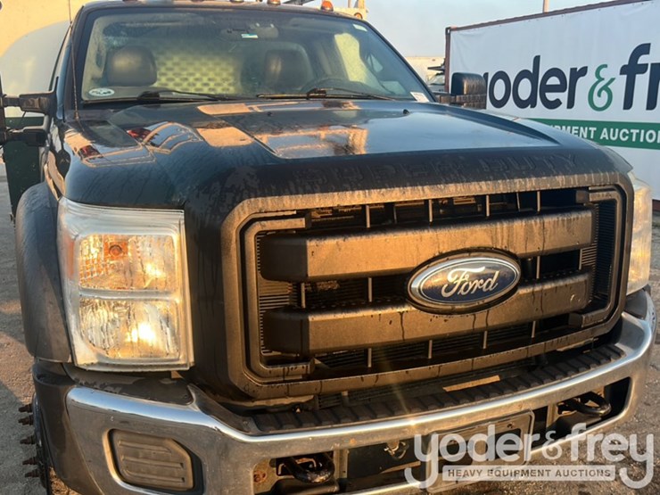 2011-ford-f550-image-50