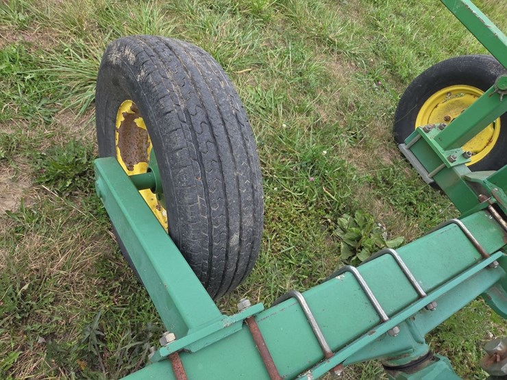 john-deere-702-image-7