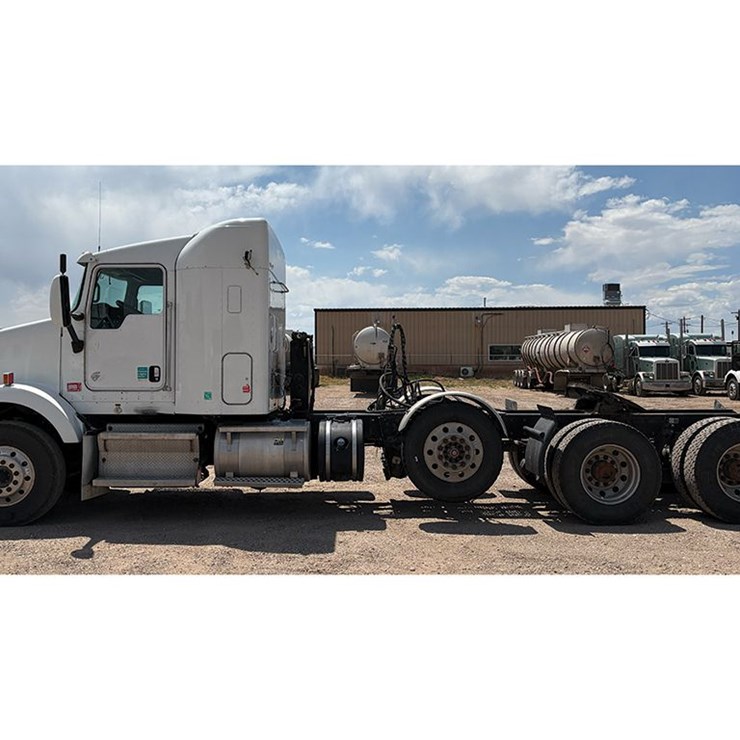 2017 KENWORTH T800