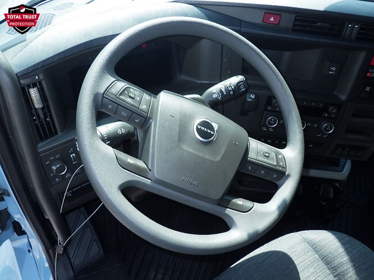 2026-volvo-vnl840-image-20