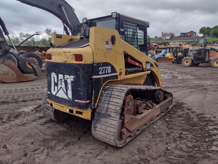 caterpillar-277b-image-34