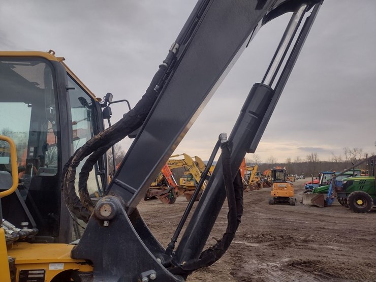 john-deere-85-image-32