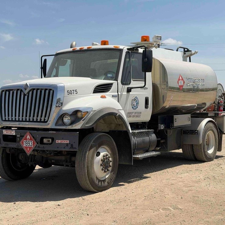 2008 INTERNATIONAL 7400