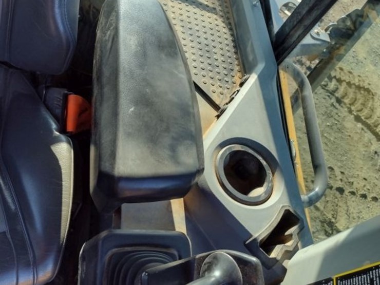 deere-750l-lgp-image-11