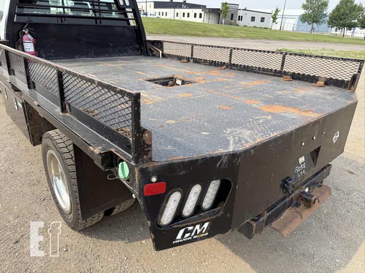 2017-ford-f550-xl-image-22