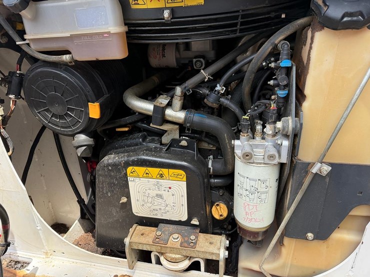 2024-bobcat-t66-image-15