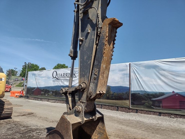 deere-210g-lc-image-23