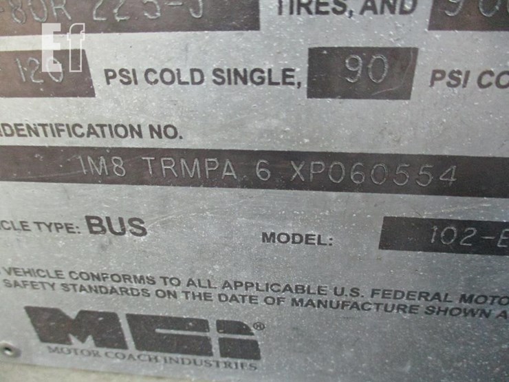 1999-mci-e4500-image-27