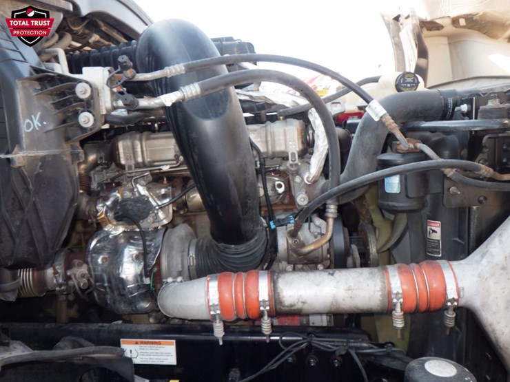 2022-freightliner-cascadia-126-image-27