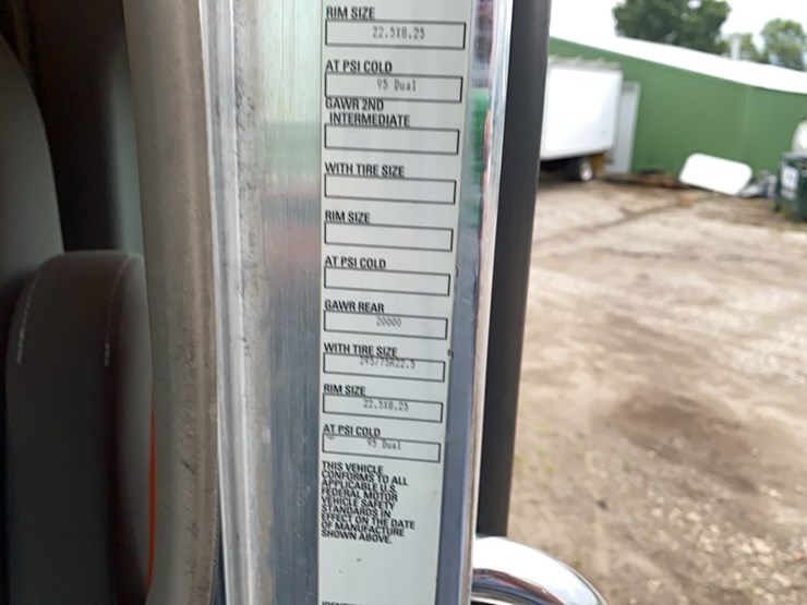 2018-kenworth-t440-image-115