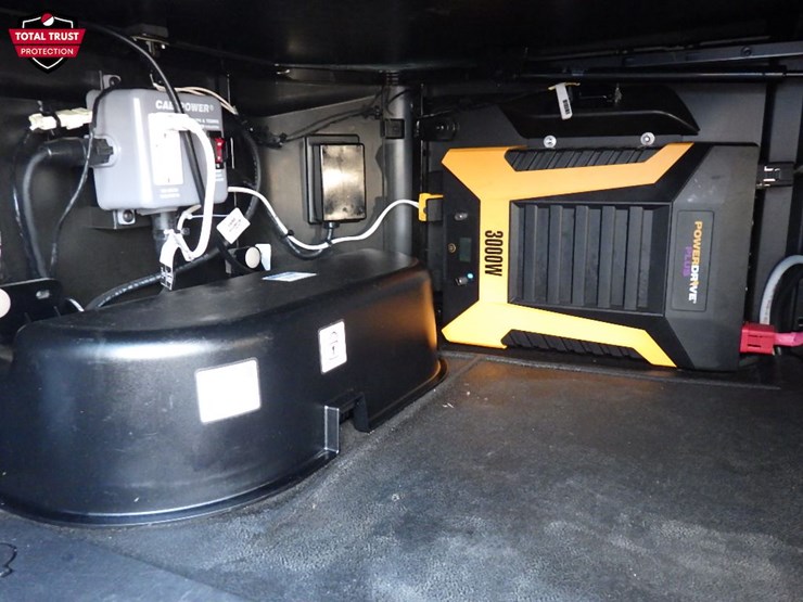 2026-volvo-vnl840-image-25
