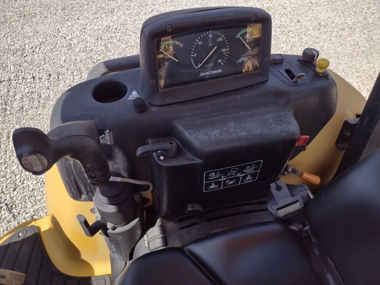 john-deere-110-image-7