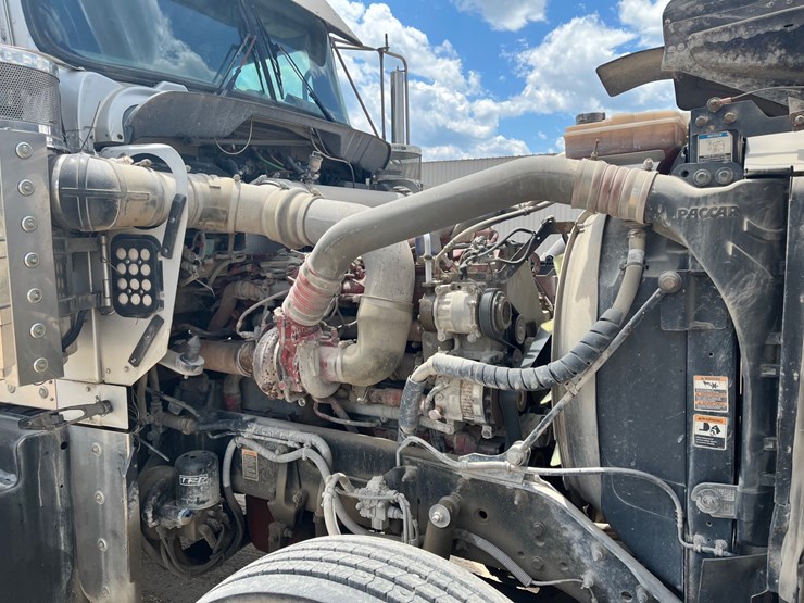 #39299-•-2010-kenworth-w9-image-13