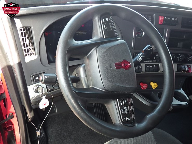 2024-kenworth-t680-image-21